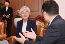 이재명 정부 첫 주미대사에 강경화 전 외교장관 임명