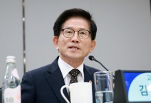 김문수 장관 "尹 탄핵...국민에 무슨 유익함 있나"