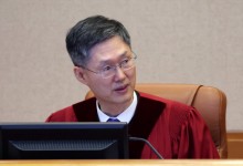 헌재 "문형배 동창 온라인 카페, 경찰 적극 수사해달라"