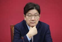 권성동 "李 '셰셰' 친중 외교 불안감 美 조야서 확산…국익 위기"