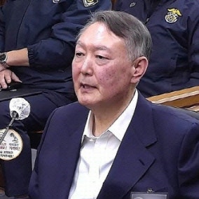 尹, ‘평양 무인기 투입 의혹’ 1심 선고…특검은 징역 30년 구형
