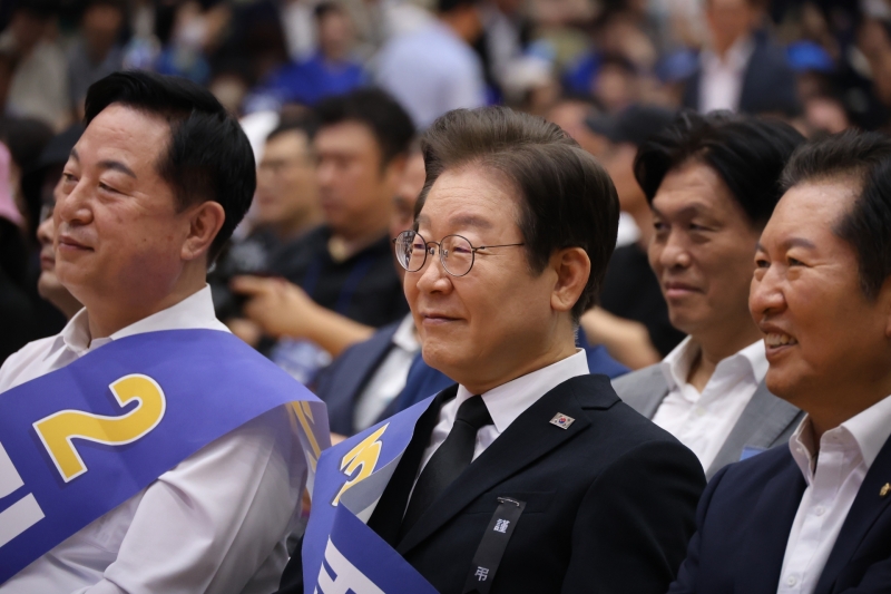 이재명 "尹정권, 日 역사세탁에 몰역사적 굴종외교"