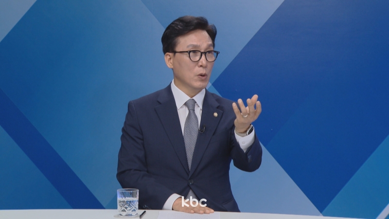 김민석 "김건희를 누가 말리나..尹 행동 방향 잡고 통제, 권력은 영부인에"[여의도초대석]