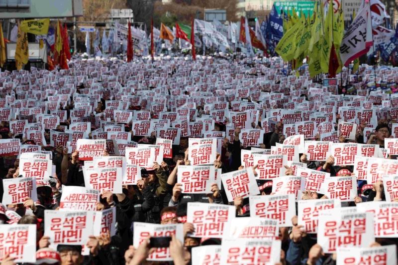 서울 종로·광화문 '尹탄핵 촉구 집회'.."내란 제압"