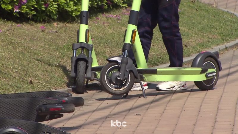 새벽 시간 전동킥보드 타던 경찰관, 넘어져 사망