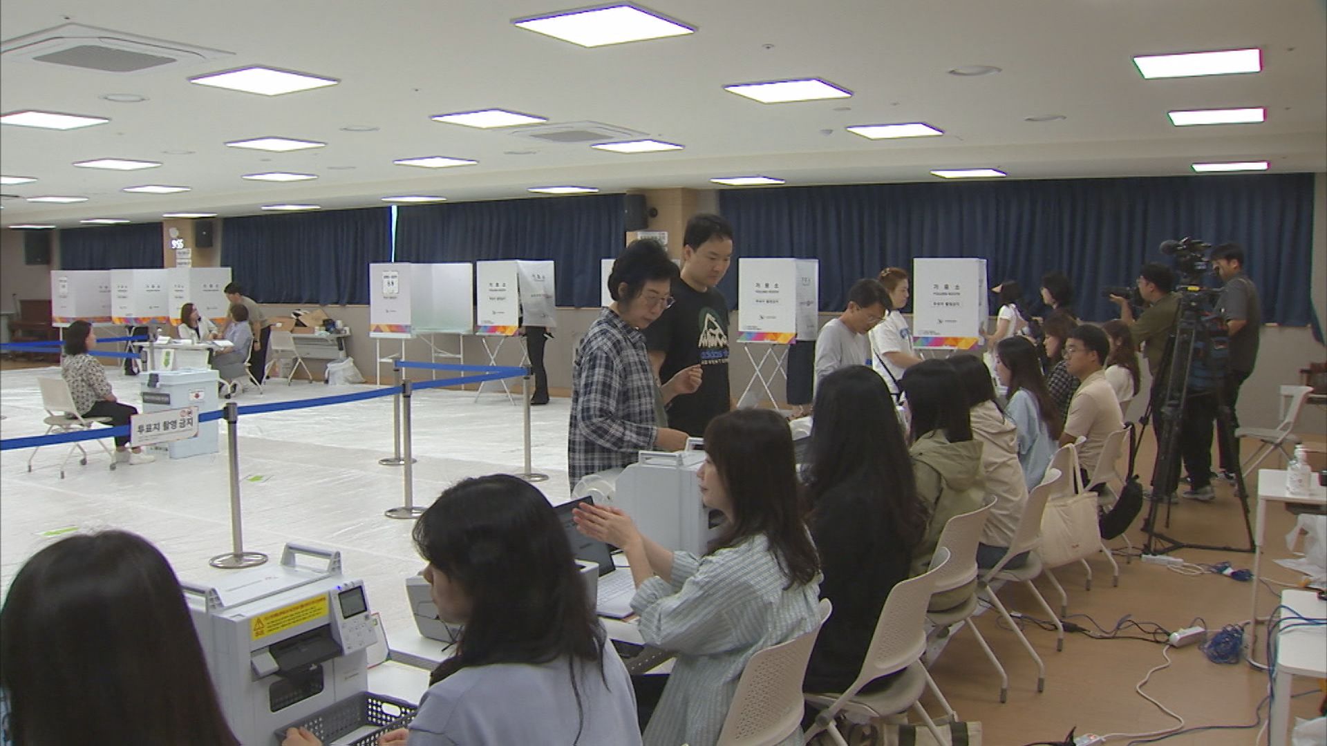 제21대 대선 사전투표 완료.. 투표율 전남 56.5%·광주 52.12%