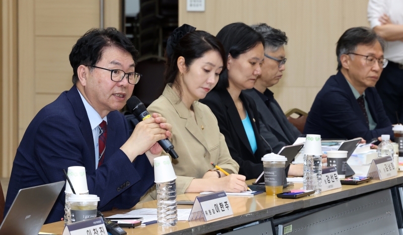 노동부, '주 4.5일제' 계획 보고..주 48시간·연장근로 허용 단축