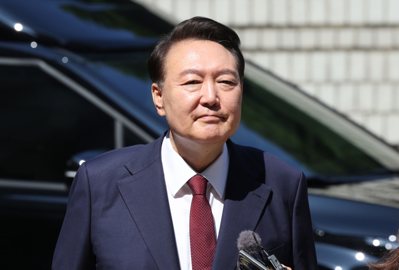 尹측 "28일 오전 10시 특검 출석"..'망신주기 소환' 비공개 요구