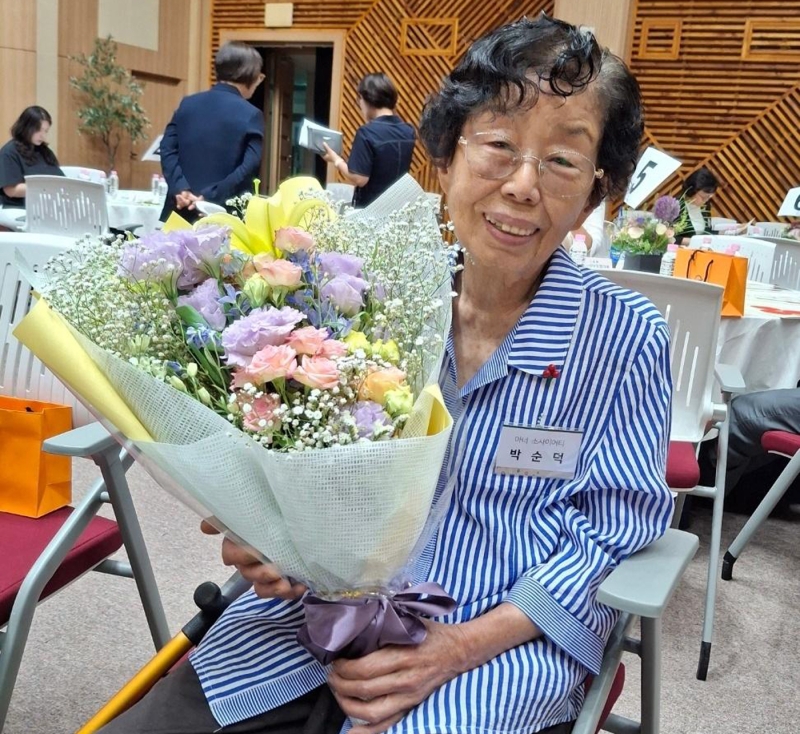 폐지 주워 모은 2억..고향에 또다시 4천만 원 기탁한 89세 할머니