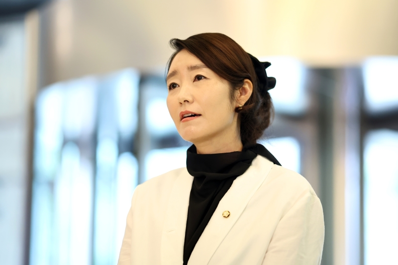 강선우 의원실 보좌관, 5년간 46번 교체..'갑질' 의혹까지