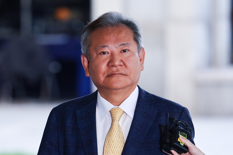 내란특검, 이상민 전 장관 구속영장 청구...언론사 단전·단수 지시했나