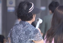 '낮 최고 37도' 무더위·열대야 당분간 지속...일부 소나기