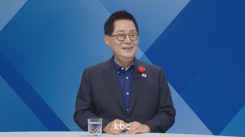 박지원 "조국 사면 복권, 이 대통령이 잘 처리할 것...일가족 몰살, 억울함 풀어줘야"[여의도초대석]