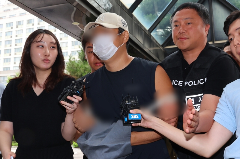 김포서 '부모·형 살해' 30대..."형에게 꾸지람 들어서"