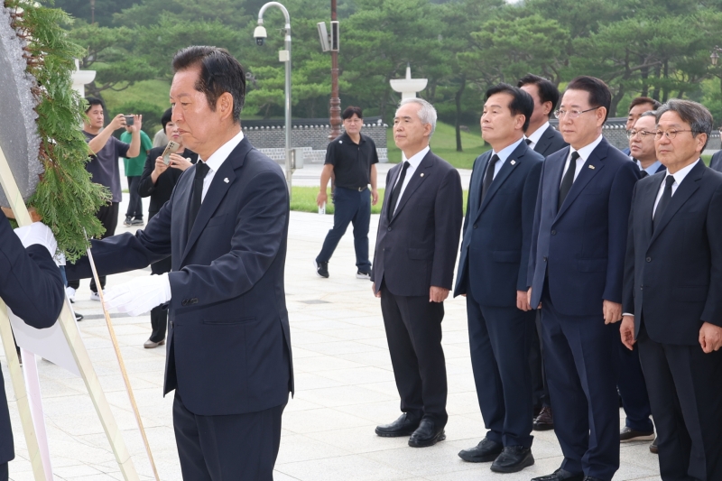 정청래 "계엄 성공했다면 李대통령도 혼령만 모시는 처지 됐을 것"