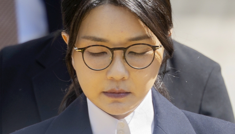 김건희 '구속'...헌정사 첫 前 대통령 부부 동시 구속