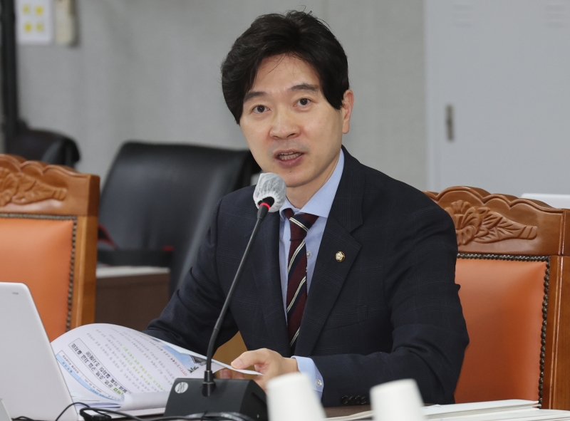 국민의힘 "美 이민단속 700조 선물 보따리 주고 뒤통수"