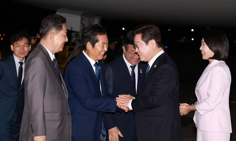 정청래 "싸움은 내가"…개혁 입법 선두 지휘