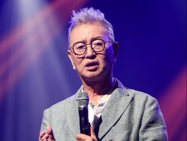 '개그계 대부' 전유성, 폐기흉 악화로 별세...향년 76세