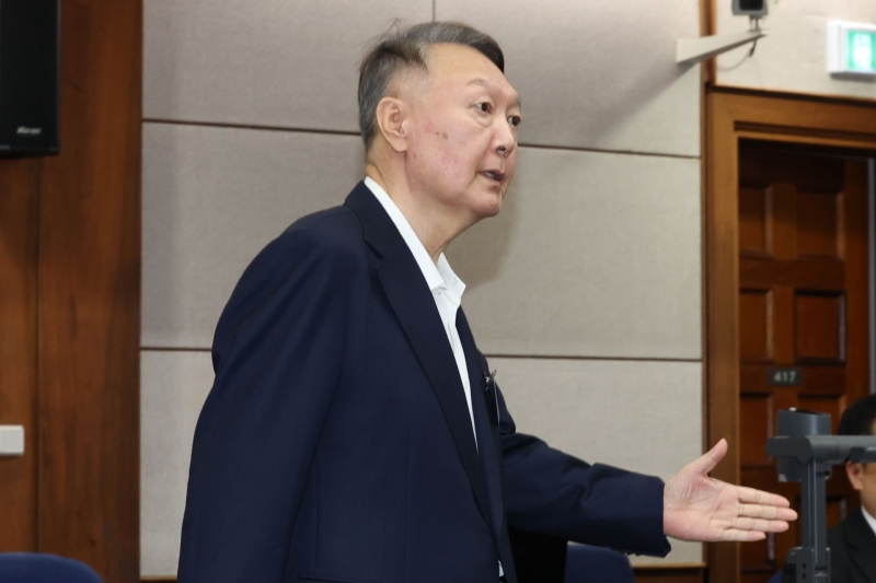 尹 "보석 허가하면 협조...특검 기소 내용 유치하기 짝이 없어"