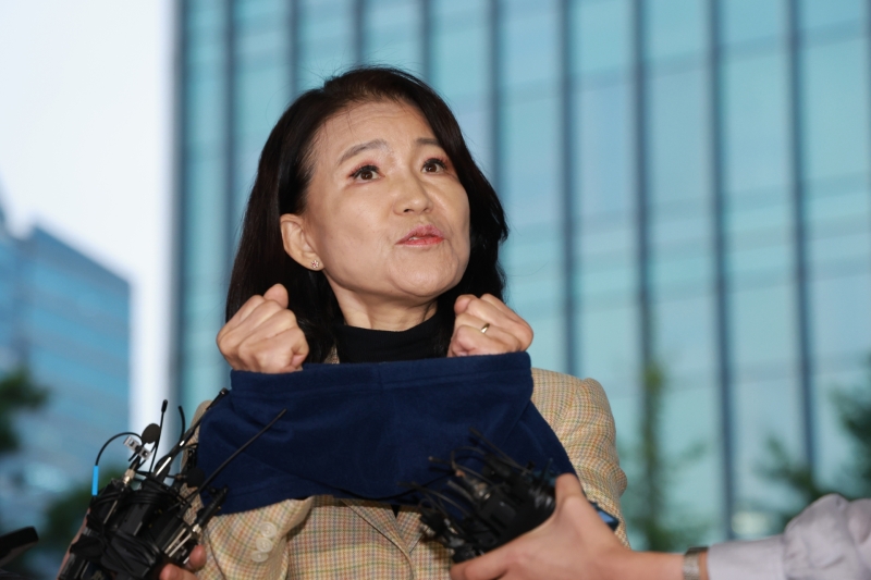 [속보] 이진숙 전 방통위원장, 체포 후 첫 조사 받고 유치장 입감