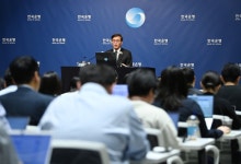 '서울 부동산 과열'에 금리 인하 시점 11월 가나?