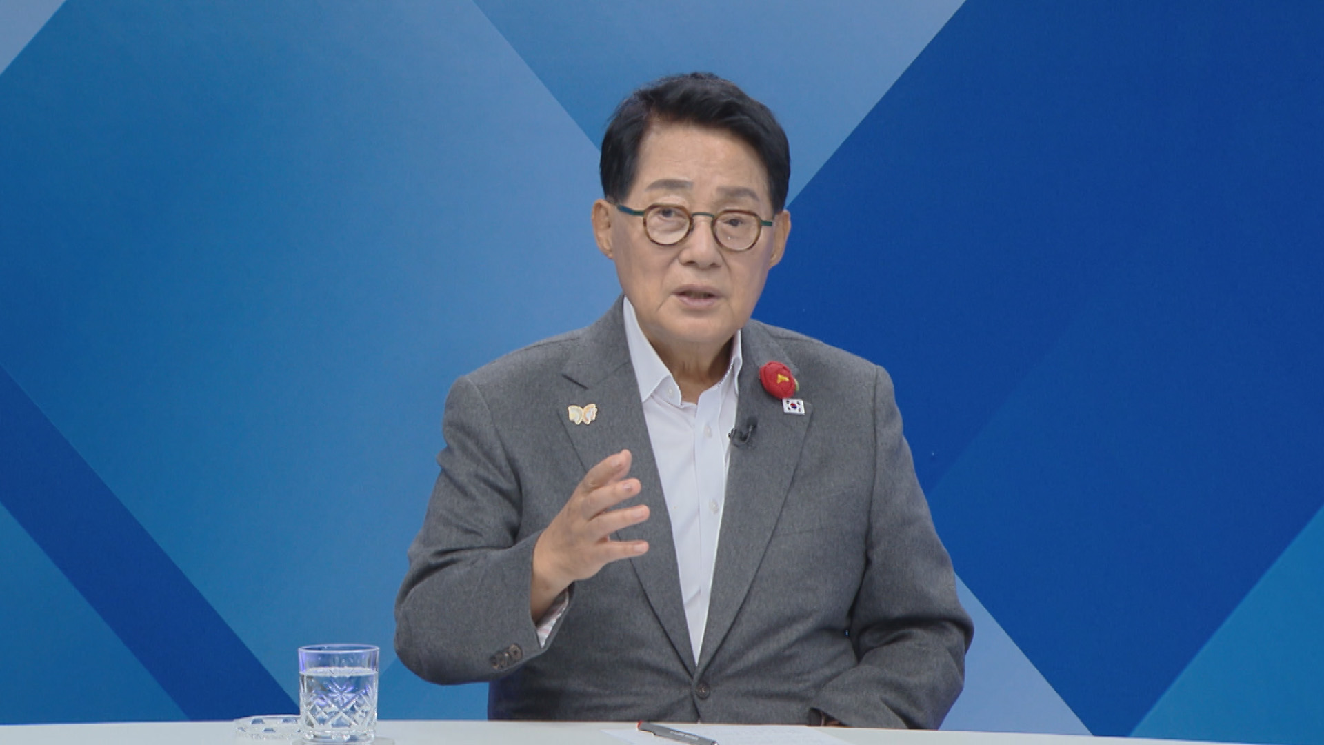 박지원 "김현지 잘 알아, 아들이 고등학생...'안방마님, 빨갱이' 중상모략 그만, 패륜"[여의도초대석]