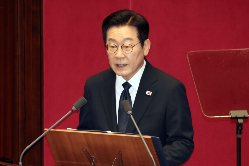 李대통령 "박정희 산업화, 김대중 정보화...이제는 AI 고속도로"