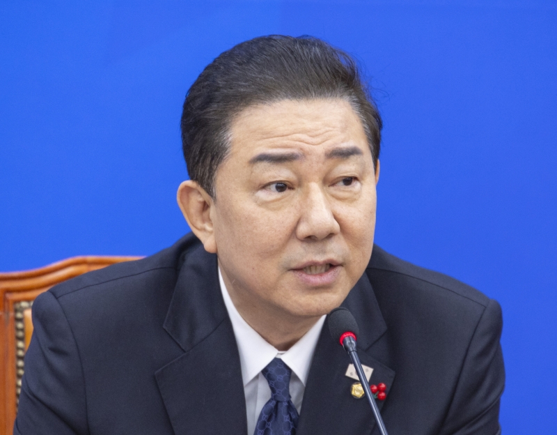 김병기, '대한항공 숙박' 논란에 고개 숙여..."숙박비 즉각 반환"