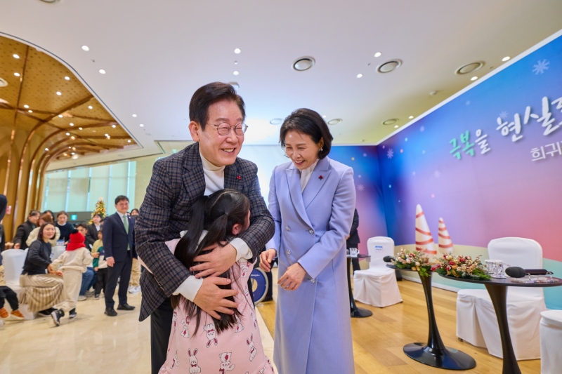 李 대통령의 성탄 메시지는? "누군가에게 위로와 쉼, 살아갈 용기 되는 성탄이길"