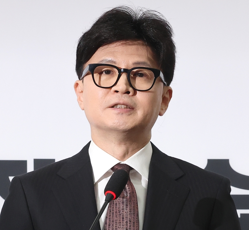 한동훈 "가족이 尹부부 비판 글 올린 사실, 나중에 알아"