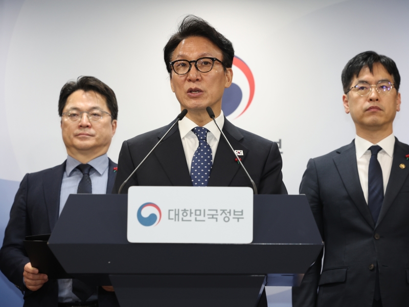 金총리 "통합특별시에 4년 최대 20조 지원…서울시 준하는 지위 부여"