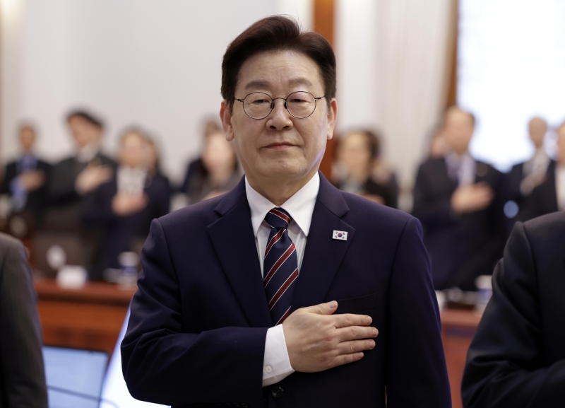 李대통령 국정 지지율 63% 올 들어 '최고치'…민주 44%·국힘 22%