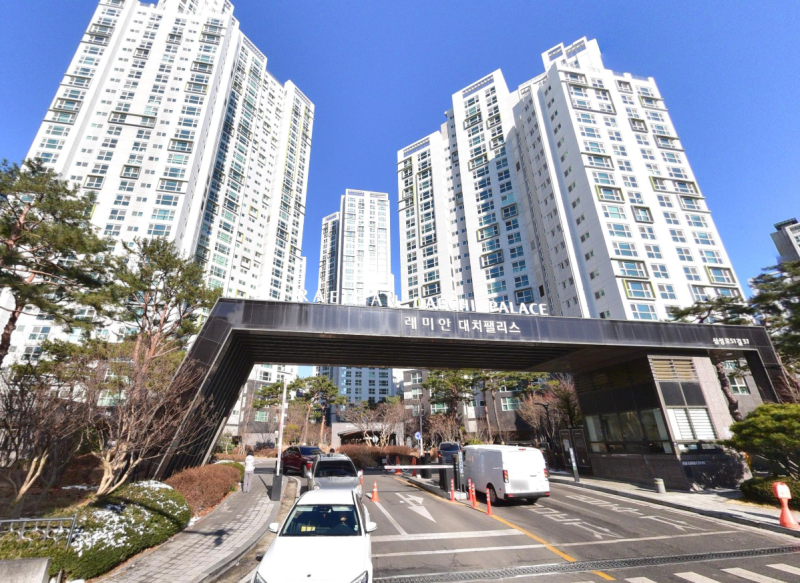 "자녀 둘 SKY 의대 보낸 집"...4억 웃돈 붙은 대치동 아파트 등장