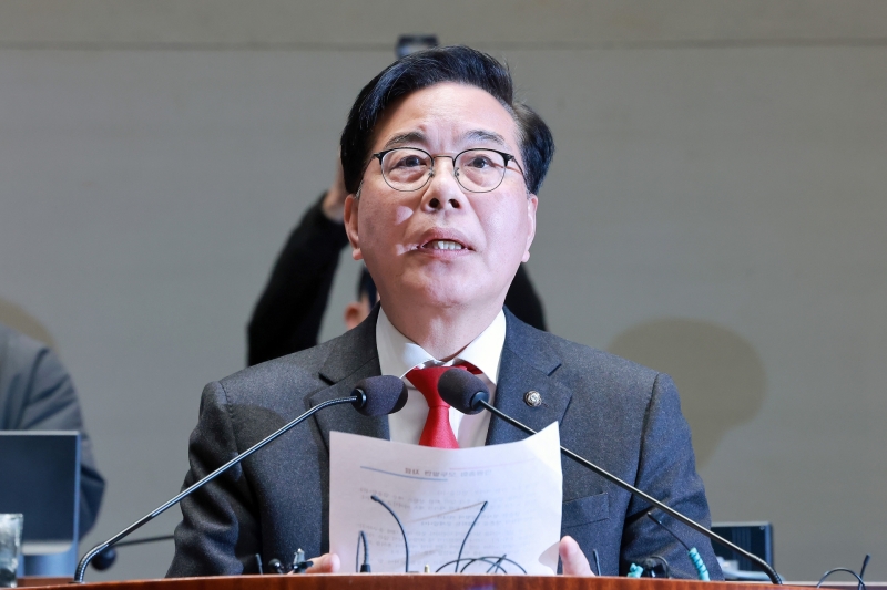 송언석 "우리 당에 윤석열은 없다"...장동혁 노선에 정면 반기