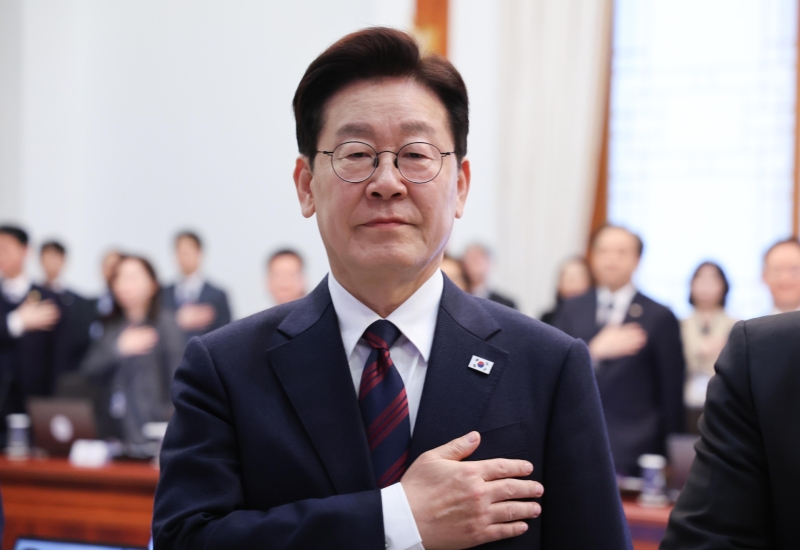 李대통령 지지율 69%로 취임 후 최고치...민주 46%·국힘 18%