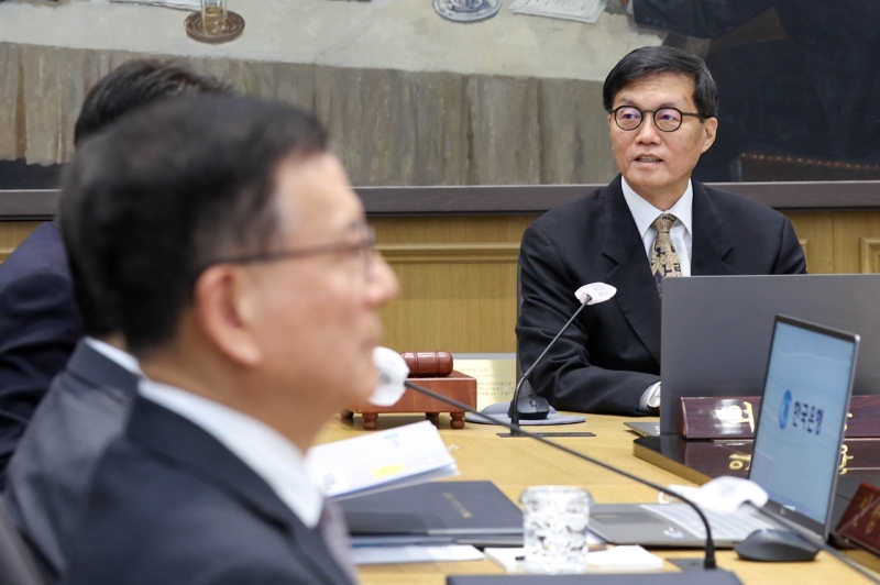 이창용 한은 총재 "서울 집값 이대로 두면 나라 미래 어둡다"...수도권 집중 문제 제기