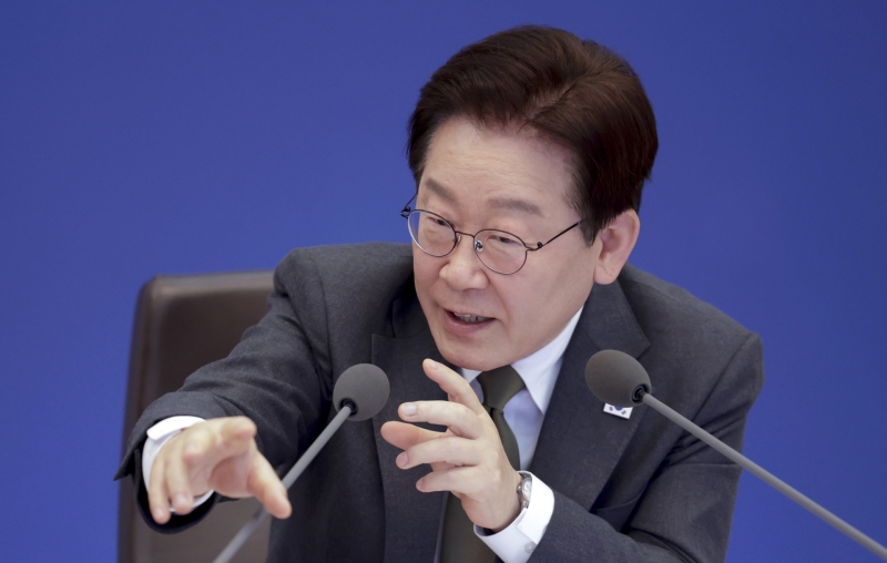 李 대통령 "복사 직원도 다주택자 안된다"...부동산 정책 이해관계자 배제 거듭 강조