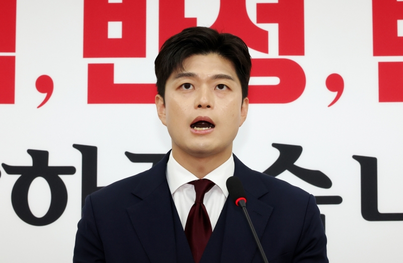 "윤석열 미쳤다고 생각했다"...김용태, 추경호 재판서 증언