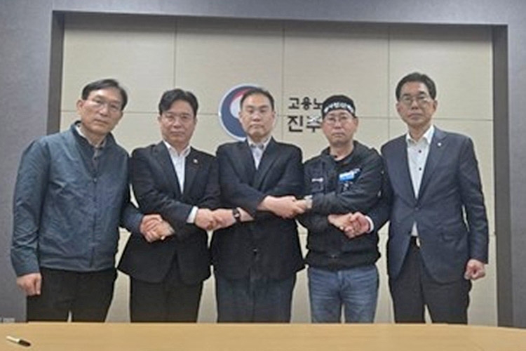 '조합원 사망' 화물연대-BGF로지스 '잠정 합의'...물류 봉쇄 해제될 듯