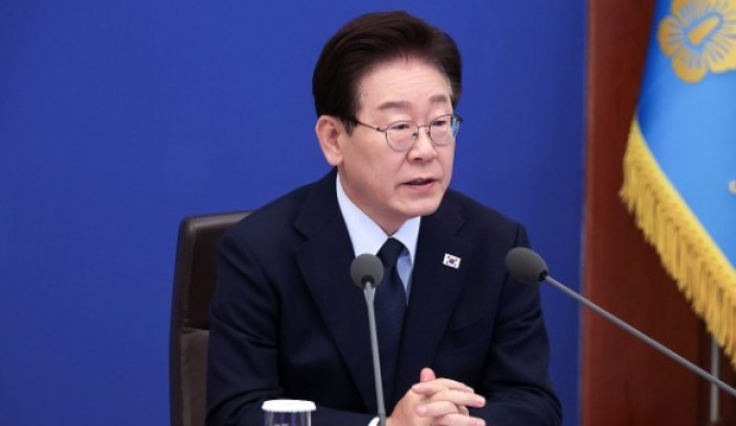 李대통령, 삼성 파업 앞두고 "노동권만큼 기업경영권 존중돼야"...중노위원장, 사후조정 직접 참여