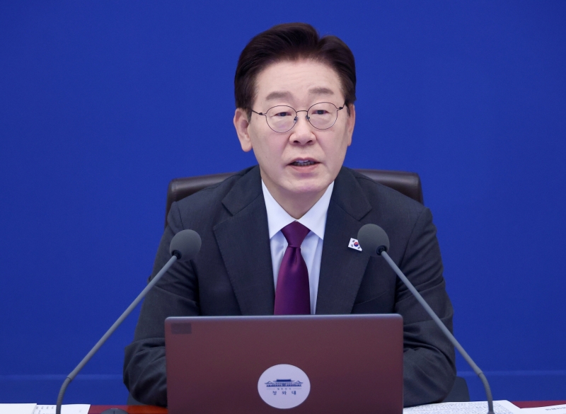 李 대통령 "5·18 北개입설 등 가짜뉴스·국가폭력 희생자 모욕행위, 모든 수단 총동원 응징"