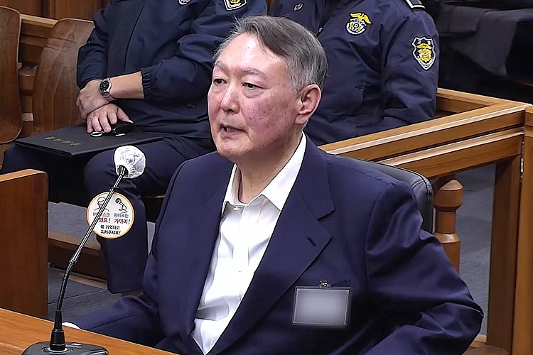 법원,  '평양 무인기 작전' 혐의 尹·김용현에 징역 30년 선고…"계엄상황 조성 목적"