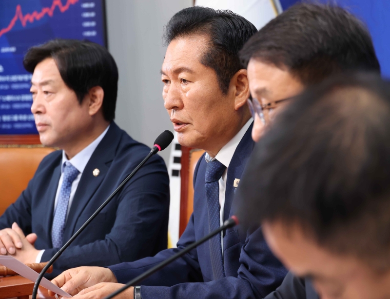 정청래 "친청·친석파는 악의적 갈라치기...민주당은 모두 친명"