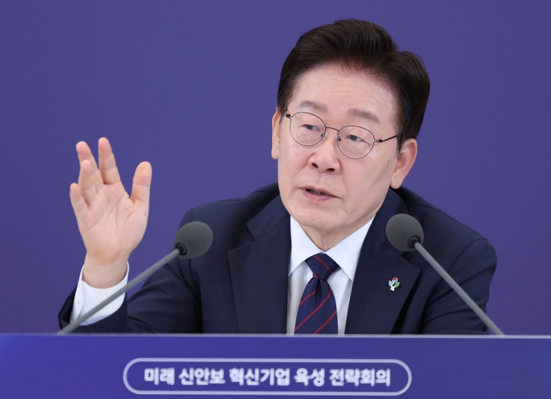 이재명 대통령, 월드컵 탈락에 "국민께 송구...체육단체 개혁 추진"