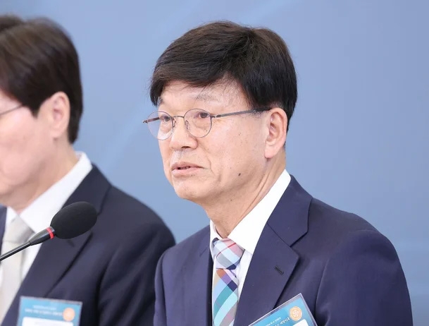 靑 '5·18이 성역됐다' '호남 반도체 투자' 비판 이병태 규제합리화위 부위원장에 엄중 경고