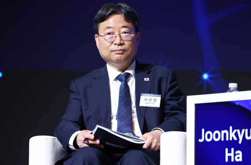 靑 경제성장수석 "3대 메가 프로젝트, 박정희 시대 산업화와 비견"