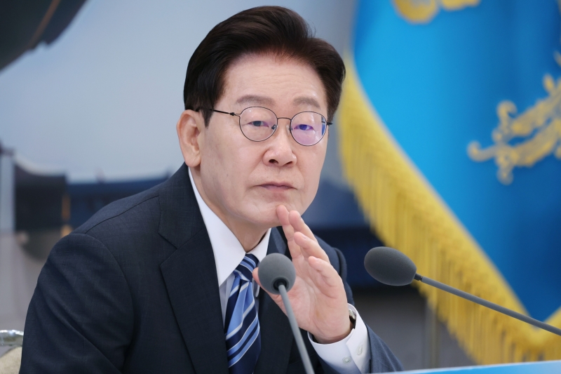 李대통령 "많이 당하고 계신 것 같던데...삼전·닉스 단일종목 레버리지 ETF 보완책 마련하라"