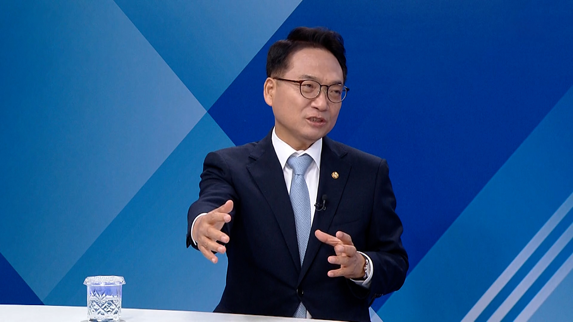 박선원 "정청래, 맨날 누구 까고 나 잘했다는 말만...알았어, 잘했어, 그러니까 이제 그만, 끝"[여의도초대석]