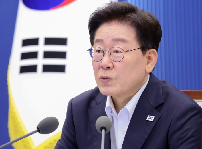 李대통령 "청년이 결혼 망설이는 일 없어야...제도상 불이익 면밀히 조사"